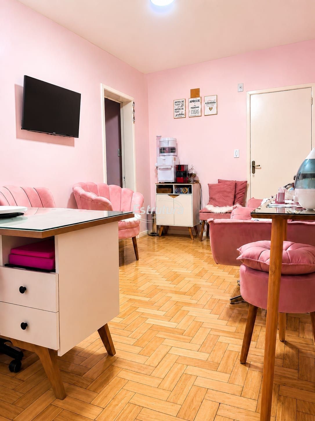 Oportunidade Única com quatro dormitórios podendo separar e fazer dois apartamen