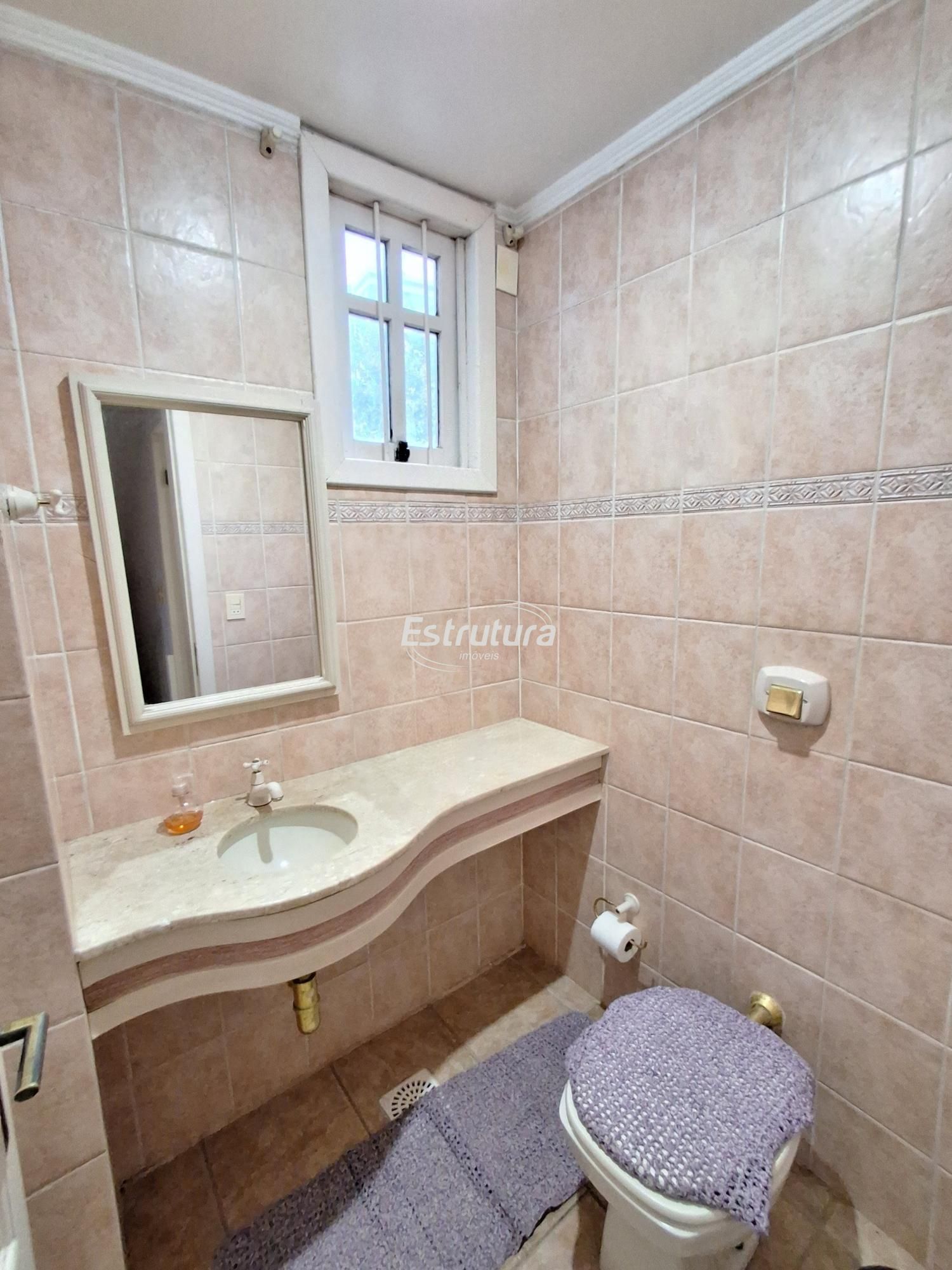 Casa de 4 quartos, 221m² no bairro Km 3, em Santa Maria | Eu Corretor