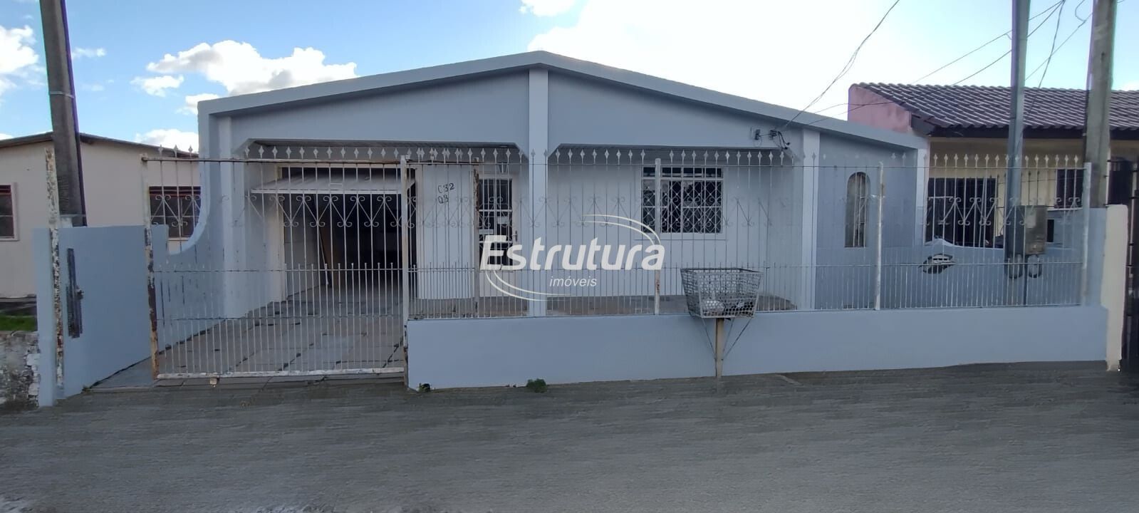 Casa  venda  no Tancredo Neves - Santa Maria, RS. Imveis