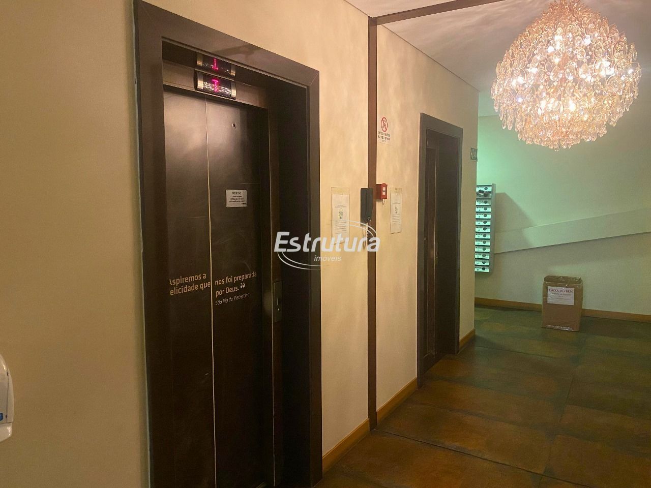 Apartamento totalmente mobiliado no centro de Santa Maria.