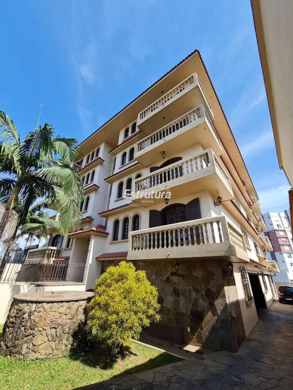 Apartamento de 3 dormitórios no Bairro Dores