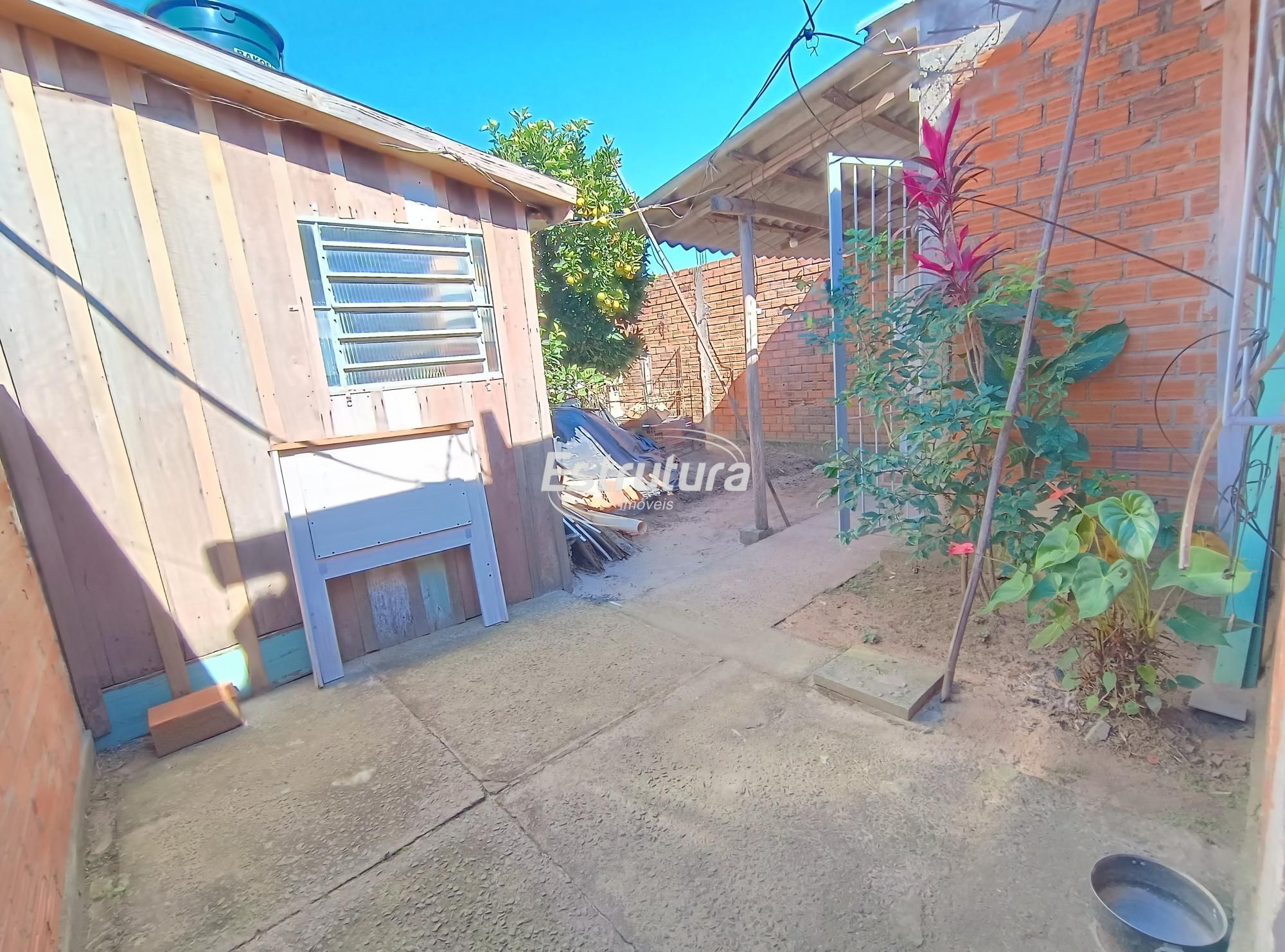 Casa no Residencial Lopes com Três Dormitórios com Excelente Localização Exclusi