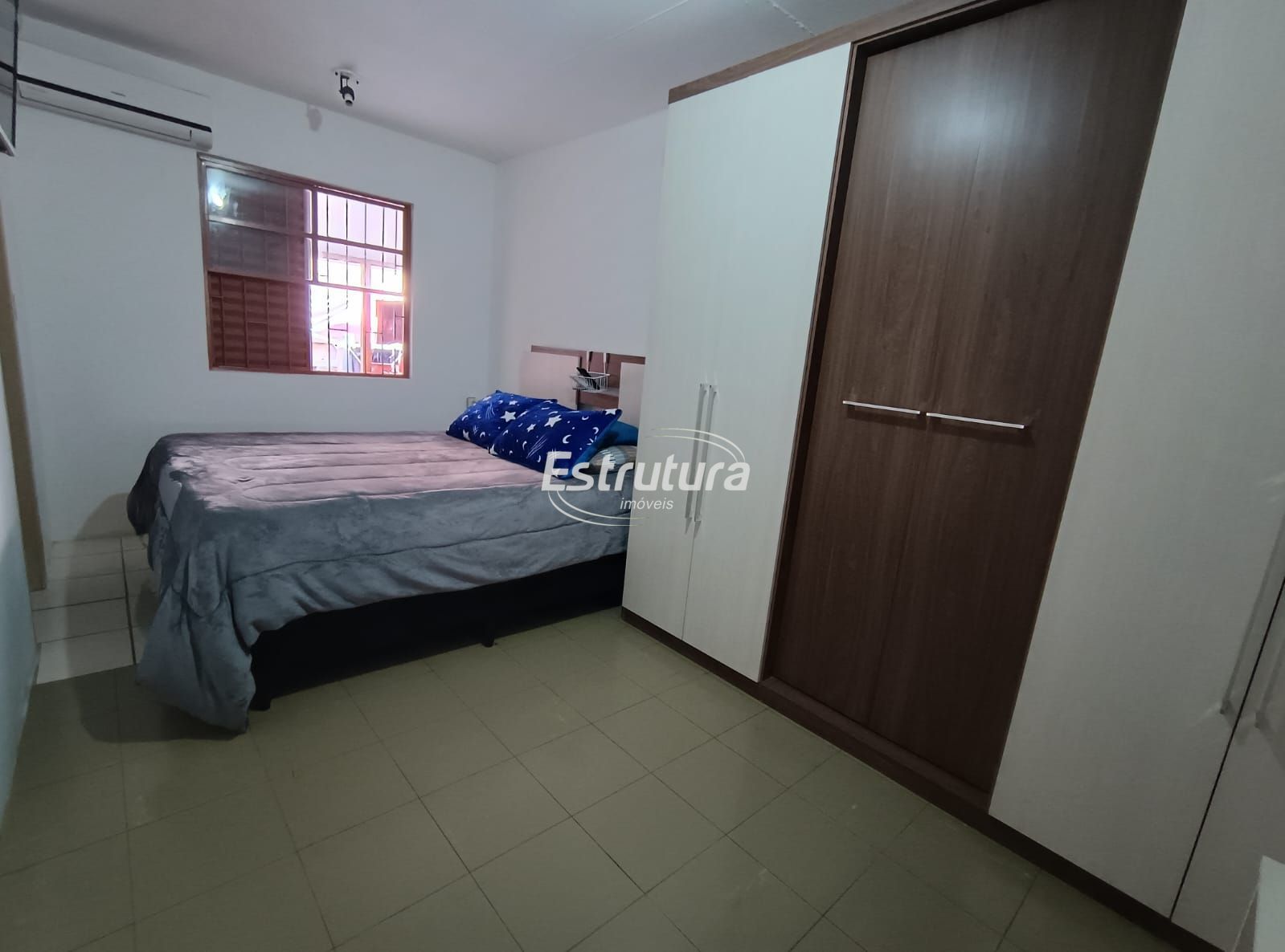 Belissima casa Na Tancredo Neves com 3 dormitórios e Financiável