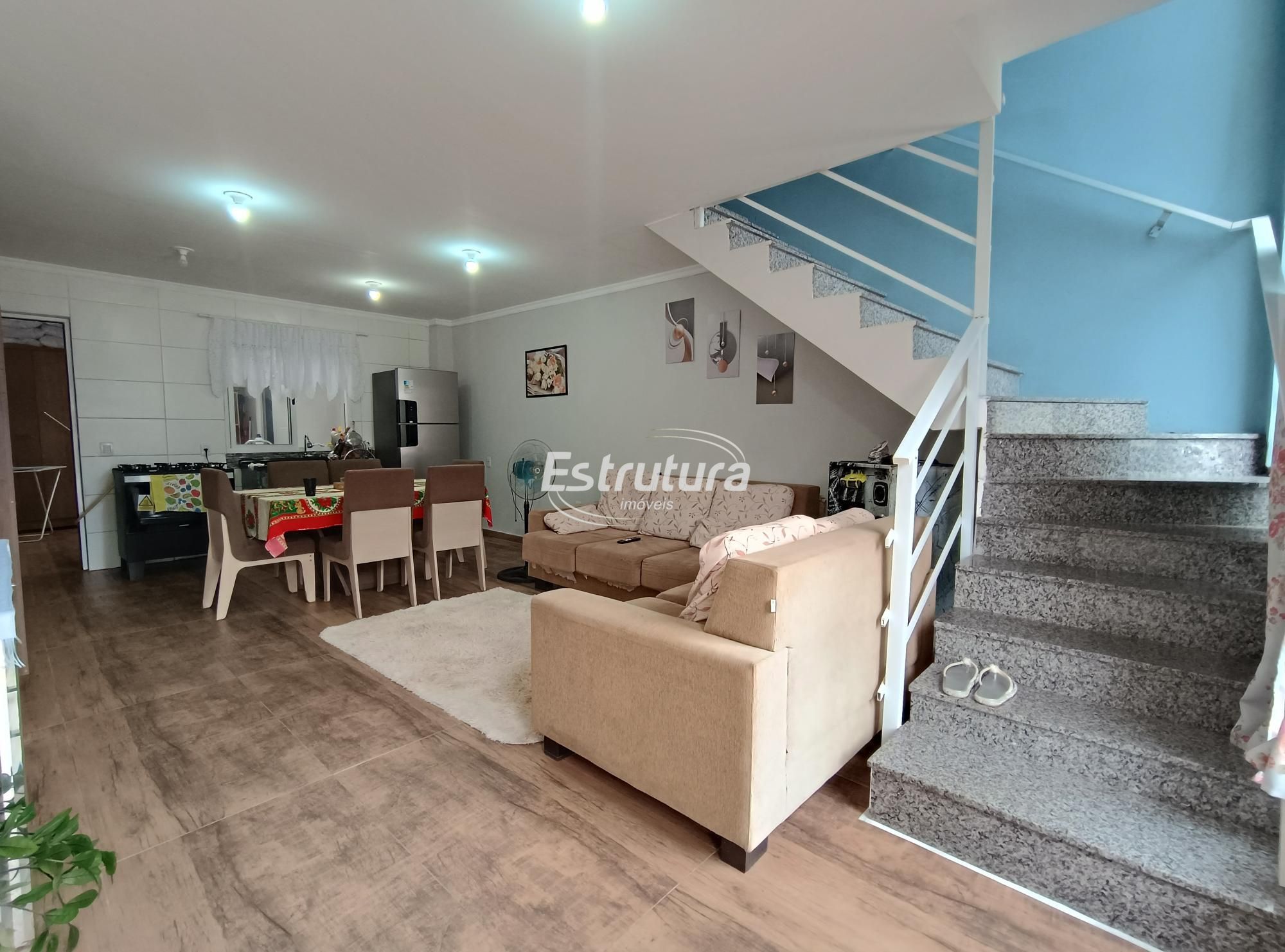 Sobrado de 2 quartos, 80m² no bairro Nossa Senhora de Lourdes, em Santa Maria | Eu Corretor