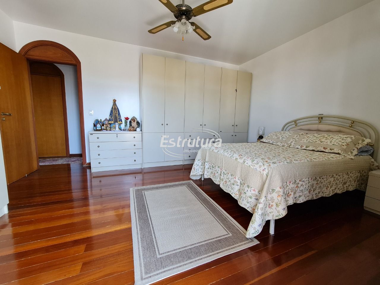 Apartamento de 3 dormitórios no Bairro Dores