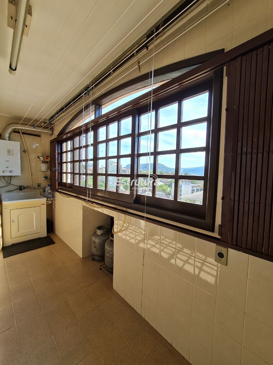 Apartamento de 3 dormitórios no Bairro Dores