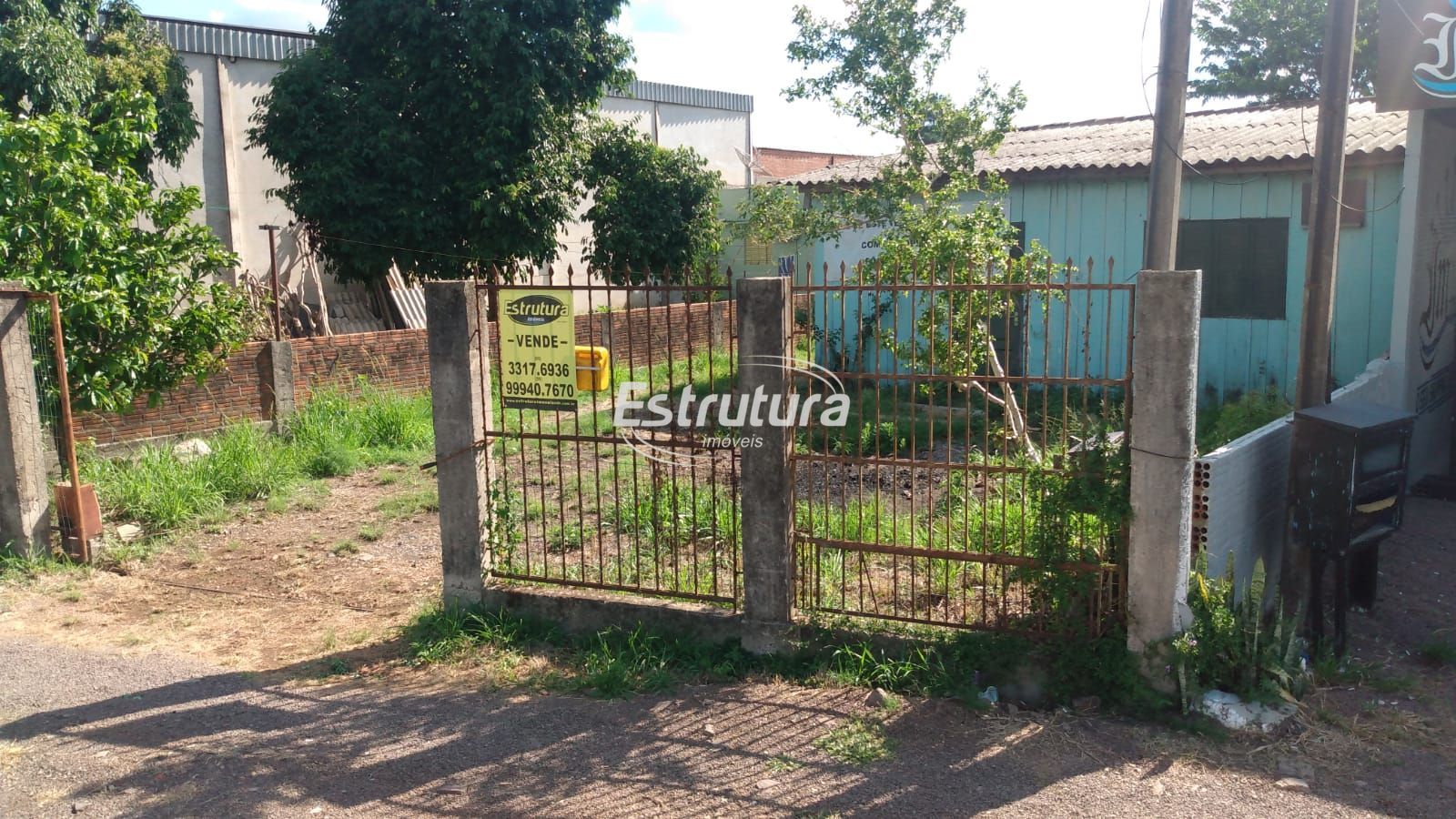 Terreno comercial  venda  no Nossa Senhora Medianeira - Santa Maria, RS. Imveis