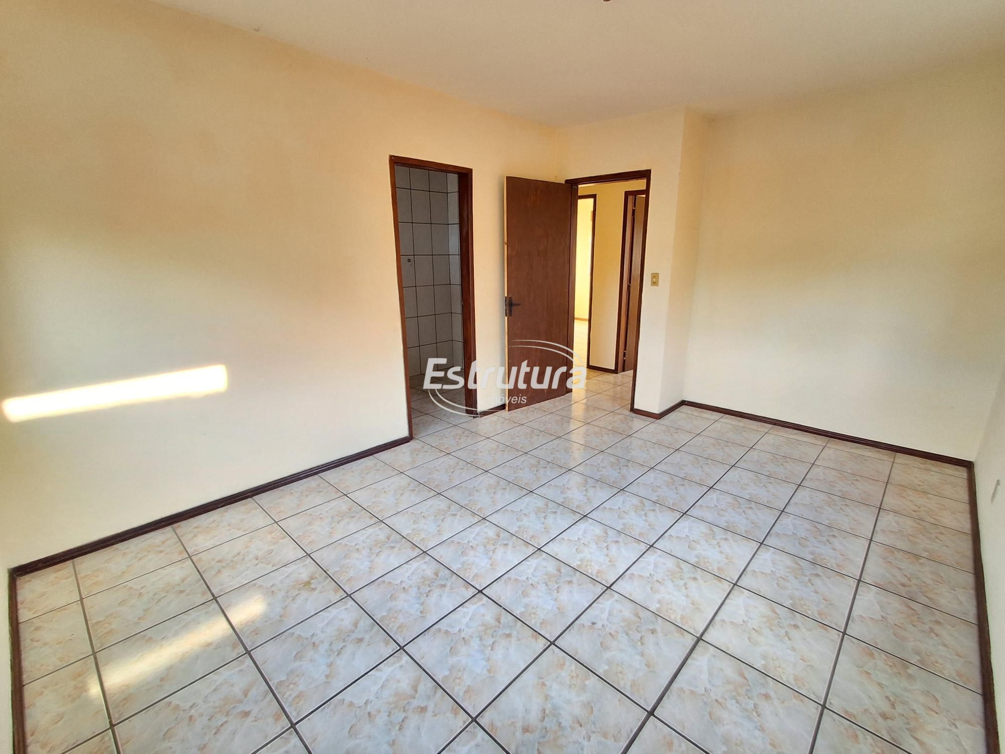 Apartamento Espaçoso: 3 Dormitórios e Suíte em Bairro Central
