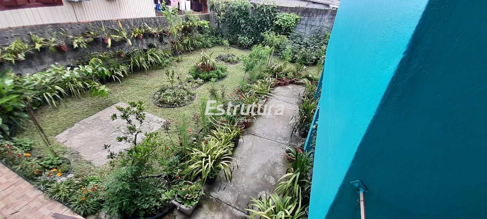 Vende-se Belíssima Casa no Bairro Jucelino Kubitschek com 3 dormitórios