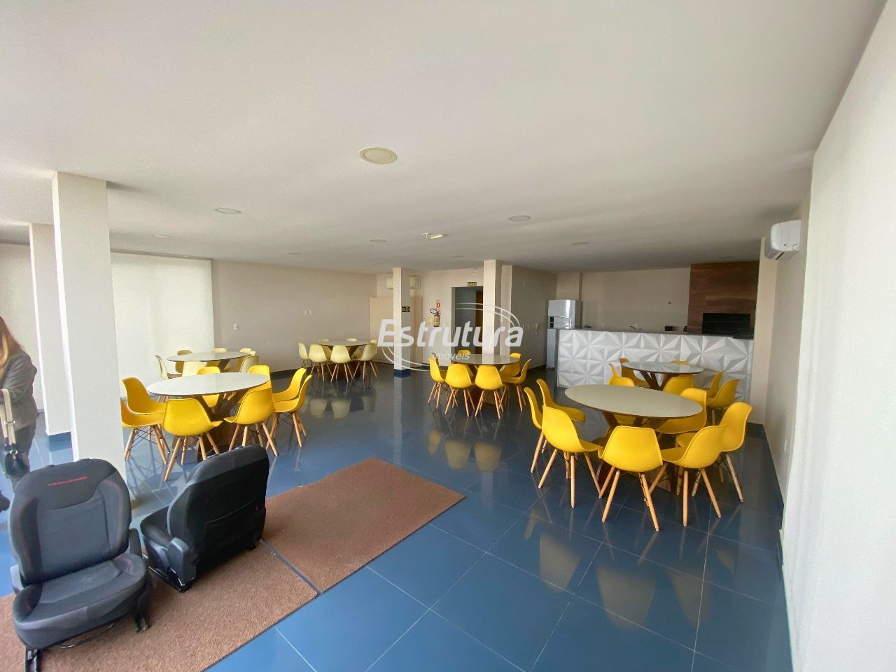 Apartamento totalmente mobiliado no centro de Santa Maria.