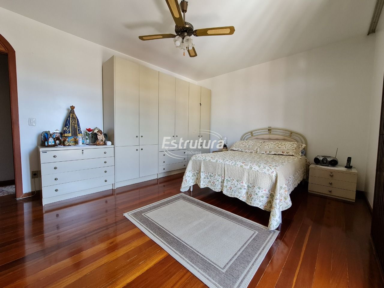 Apartamento de 3 dormitórios no Bairro Dores
