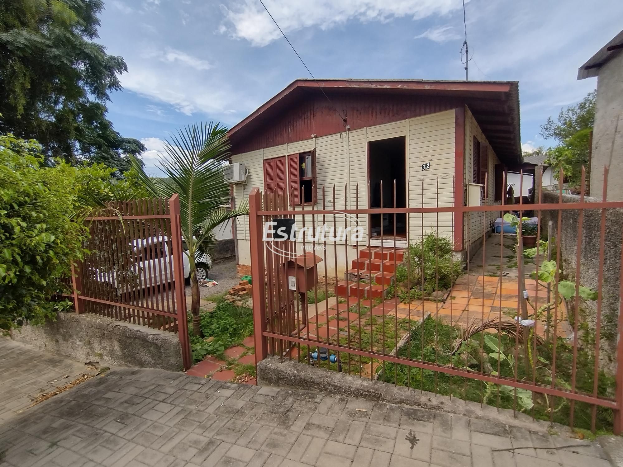 Terreno/Lote à venda  no Menino Jesus - Santa Maria, RS. Imóveis