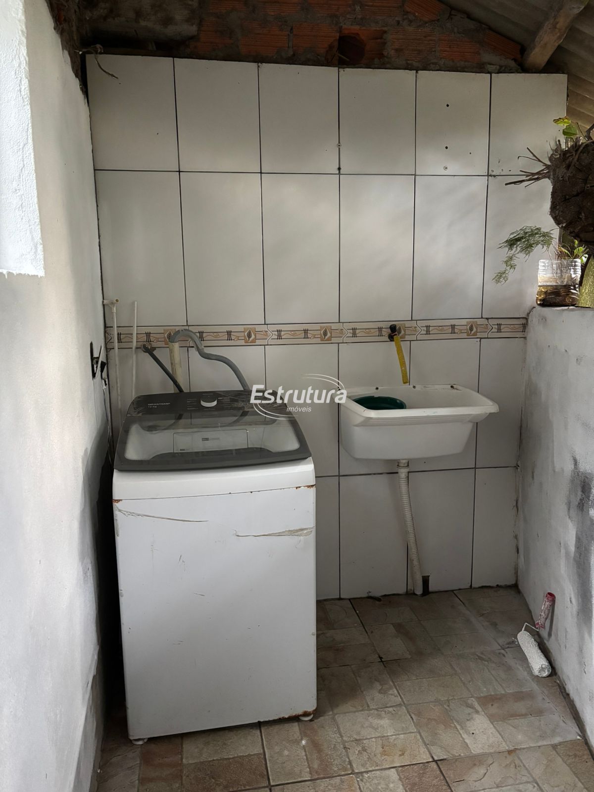 Belíssima casa no centro de Santa Maria com dois dormitórios
