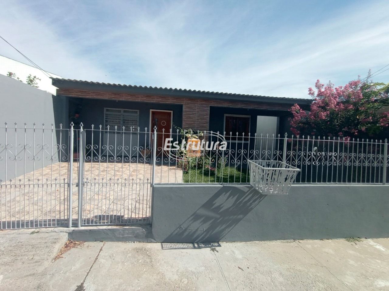 Casa  venda  no Tancredo Neves - Santa Maria, RS. Imveis