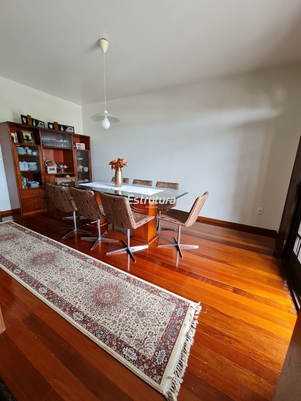 Apartamento com 3 Dormitórios à venda, 200 m² por R$ 850.000,00 Apartamento com 3 Dormitórios à venda, 200 m² por R$ 850.000,00