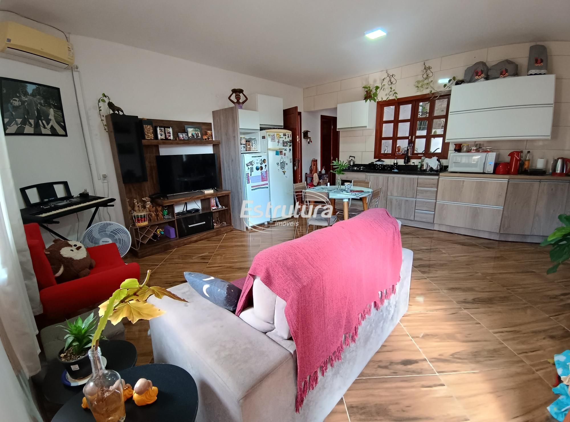 Casa à venda  no Pinheiro Machado - Santa Maria, RS. Imóveis
