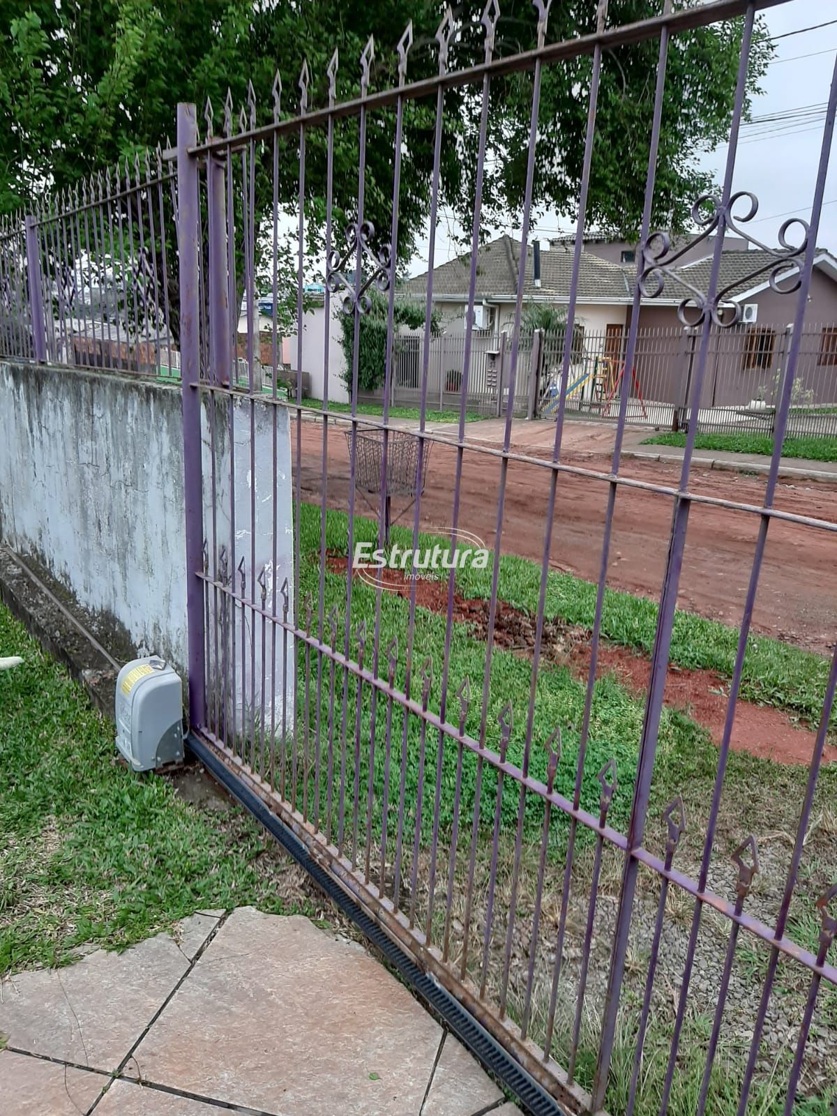 Casa de 3 quartos, 678m² no bairro Tomazetti, em Santa Maria | Eu Corretor