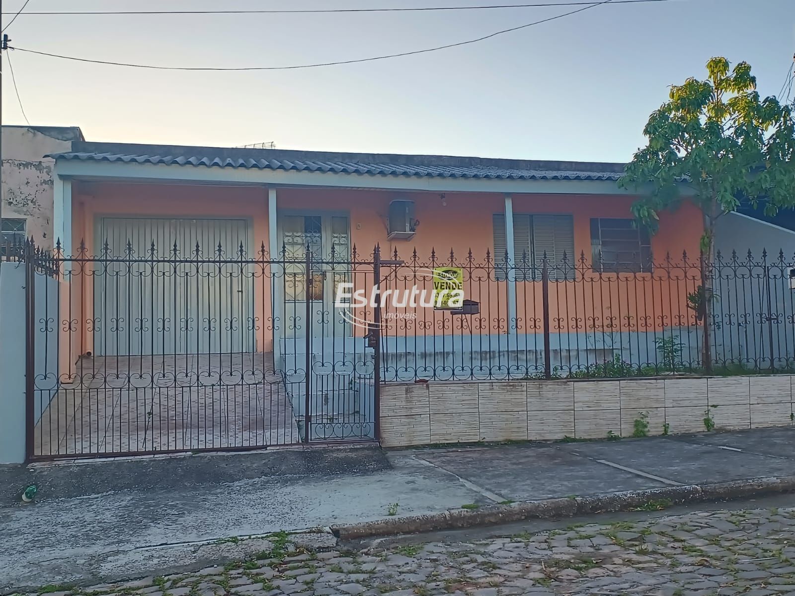 Casa à venda  no Tancredo Neves - Santa Maria, RS. Imóveis