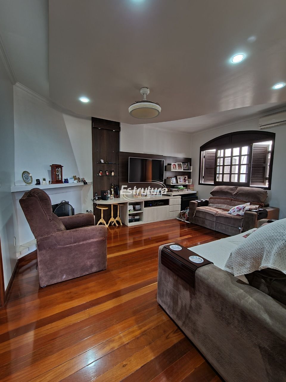 Apartamento de 3 dormitórios no Bairro Dores