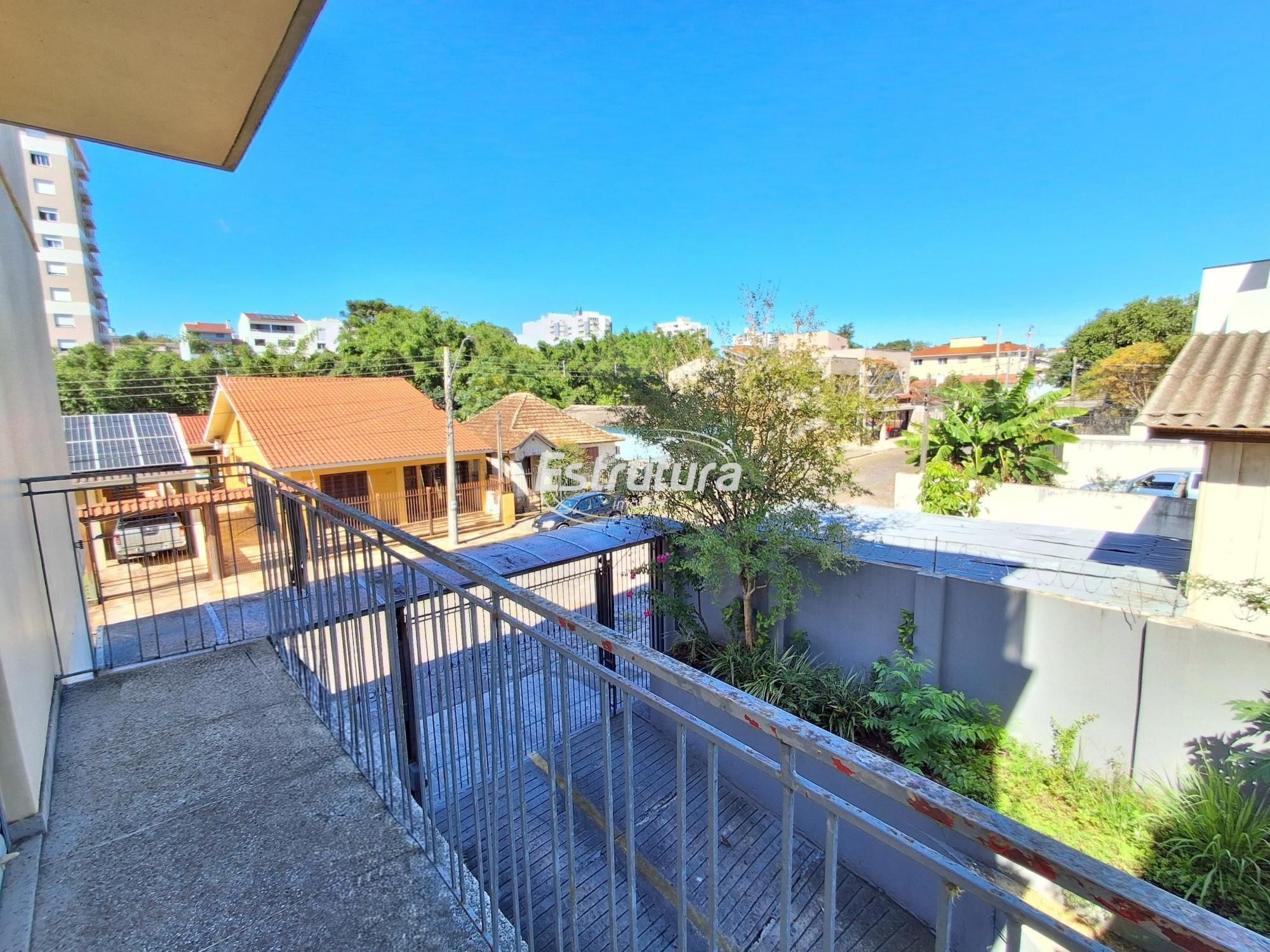 Apartamento de 2 dormitórios próximo ao Clube Dores