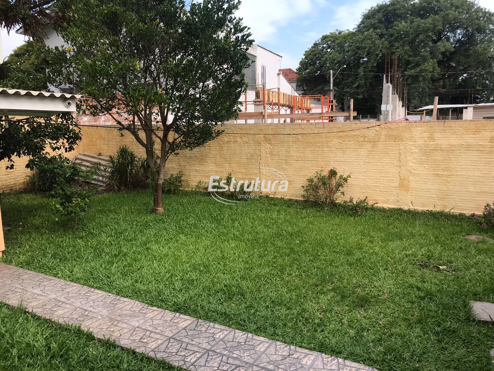 img18859843