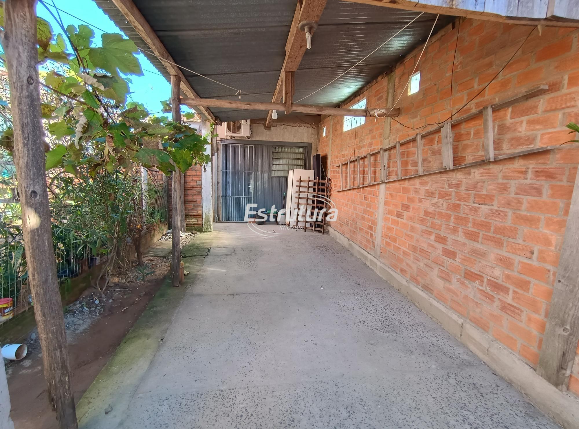 Casa no Residencial Lopes com Três Dormitórios com Excelente Localização Exclusi