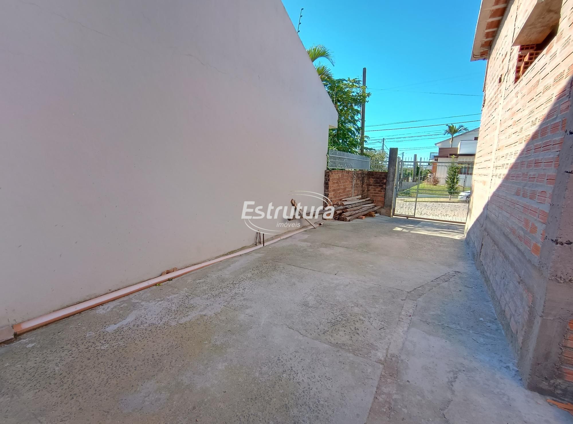 Casa no Residencial Lopes com Três Dormitórios com Excelente Localização Exclusi
