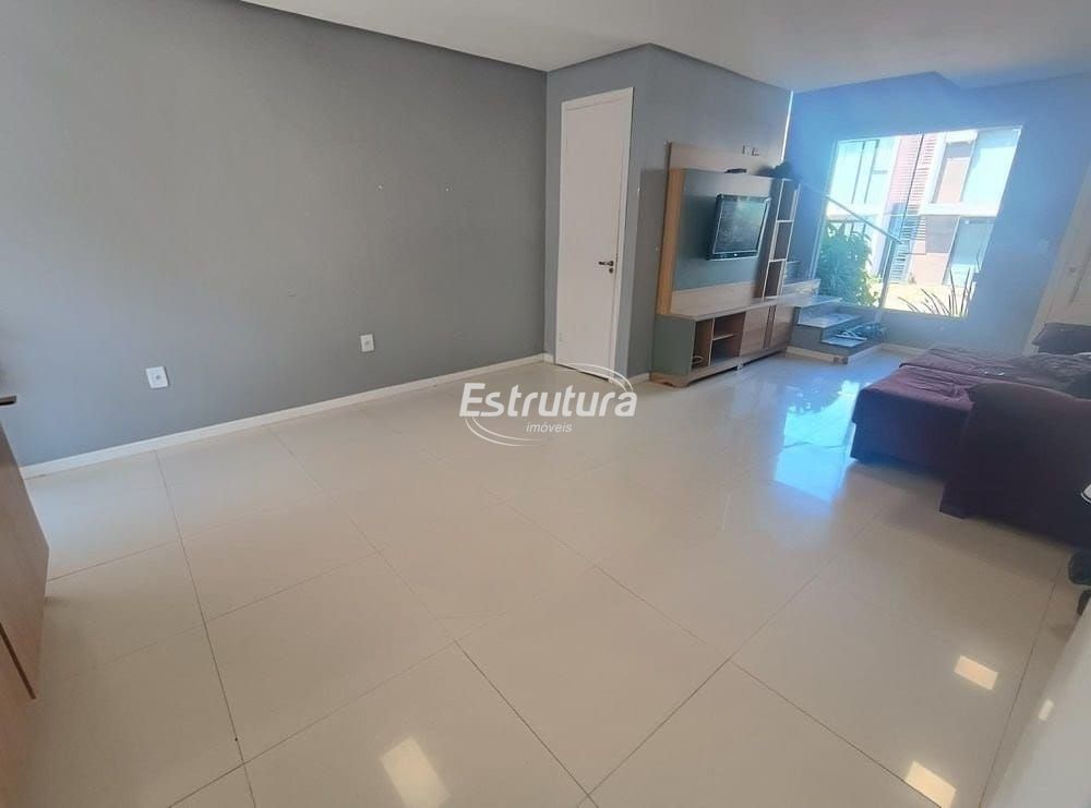 Sobrado de 2 quartos, 72m² no bairro Nossa Senhora de Lourdes, em Santa Maria | Eu Corretor