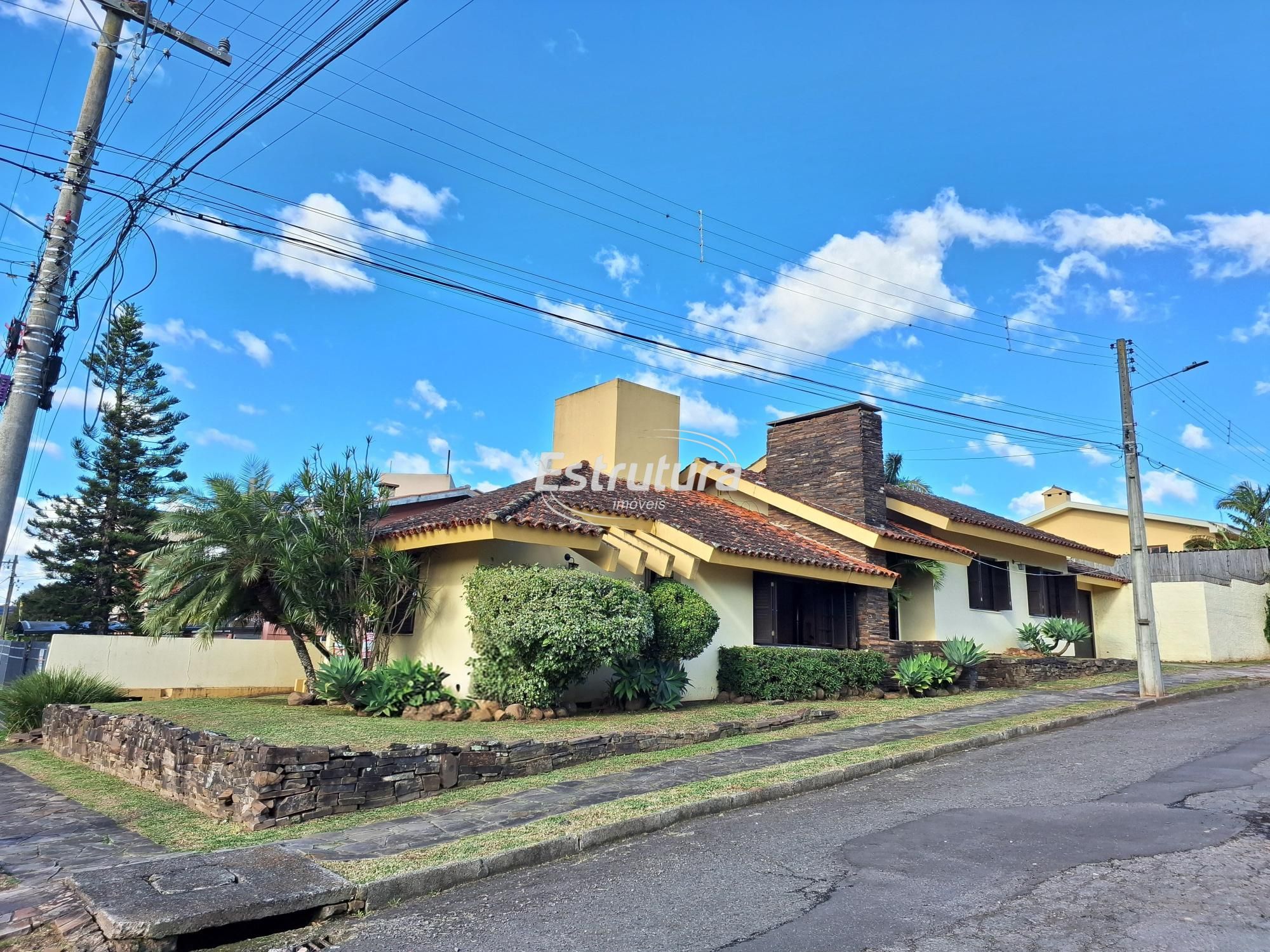 Casa de 4 quartos, 219m² no bairro São José, em Santa Maria | Eu Corretor