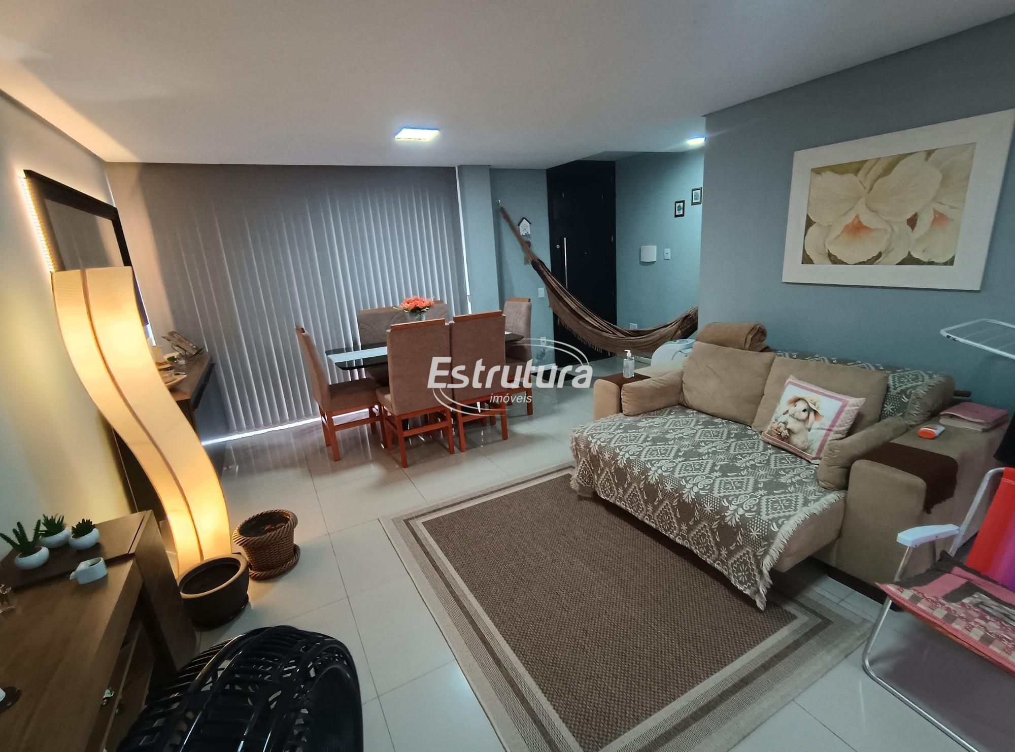Sobrado de 3 quartos, 98m² no bairro Nossa Senhora de Lourdes, em Santa Maria | Eu Corretor