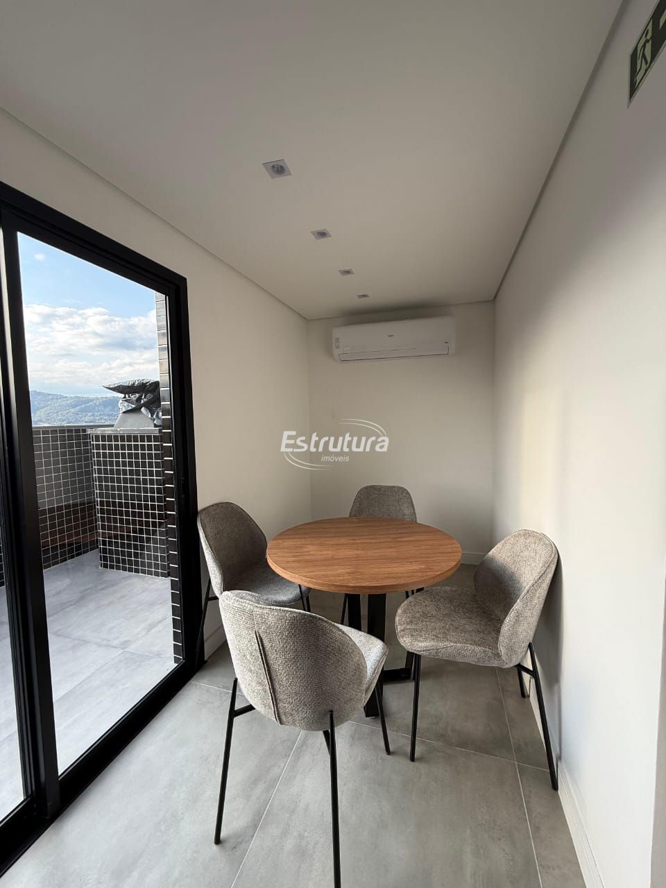 Belissimo Apartamento de um dormitório no centro de Santa Maria