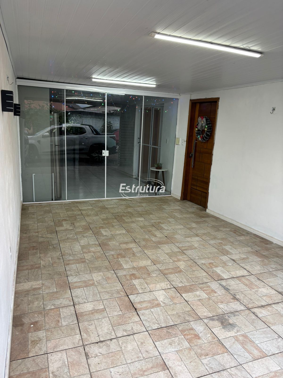 Belíssima casa no centro de Santa Maria com dois dormitórios