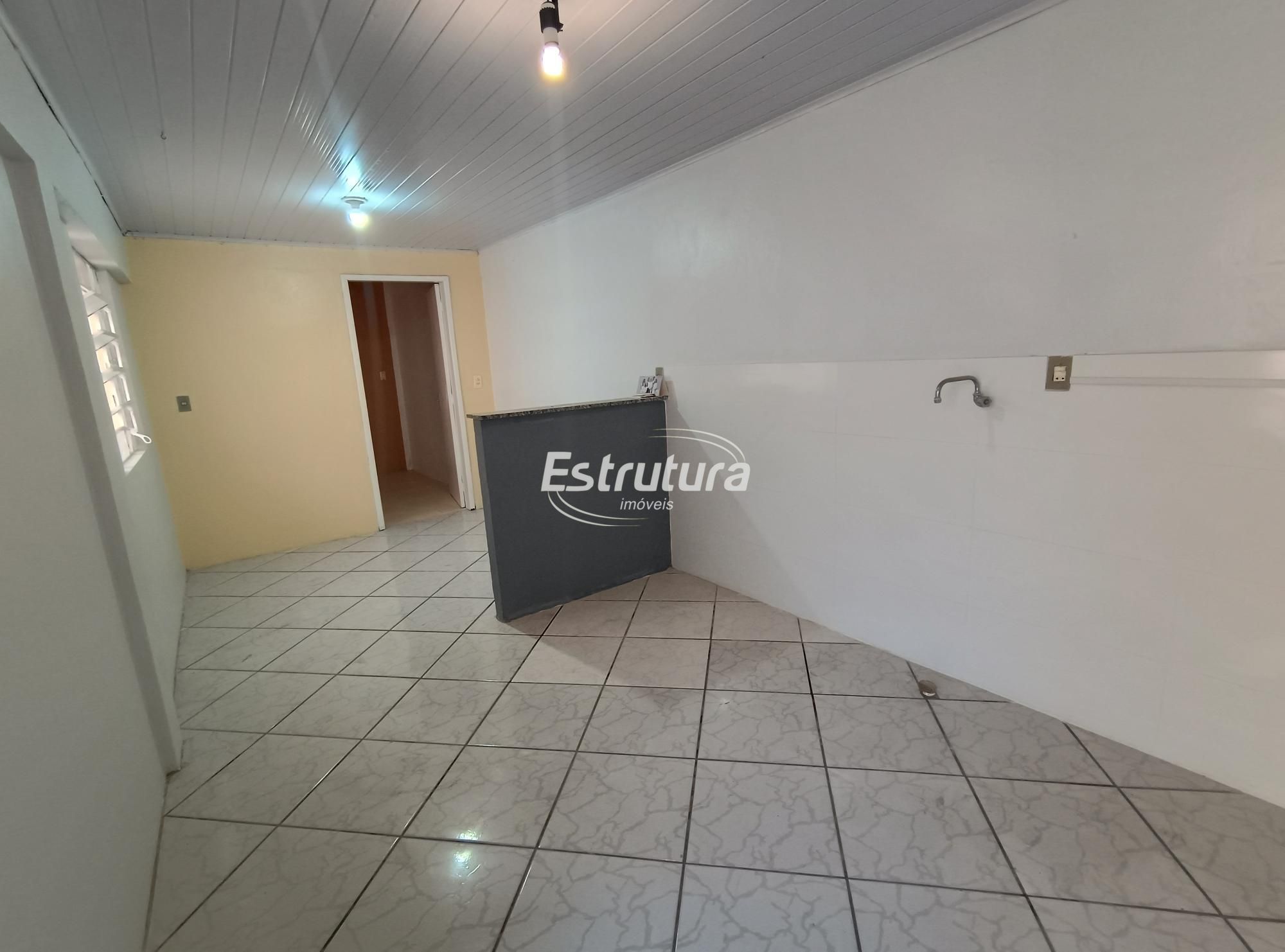 Belíssima casa toda reformada na Tancredo Neves com 4 dormitórios