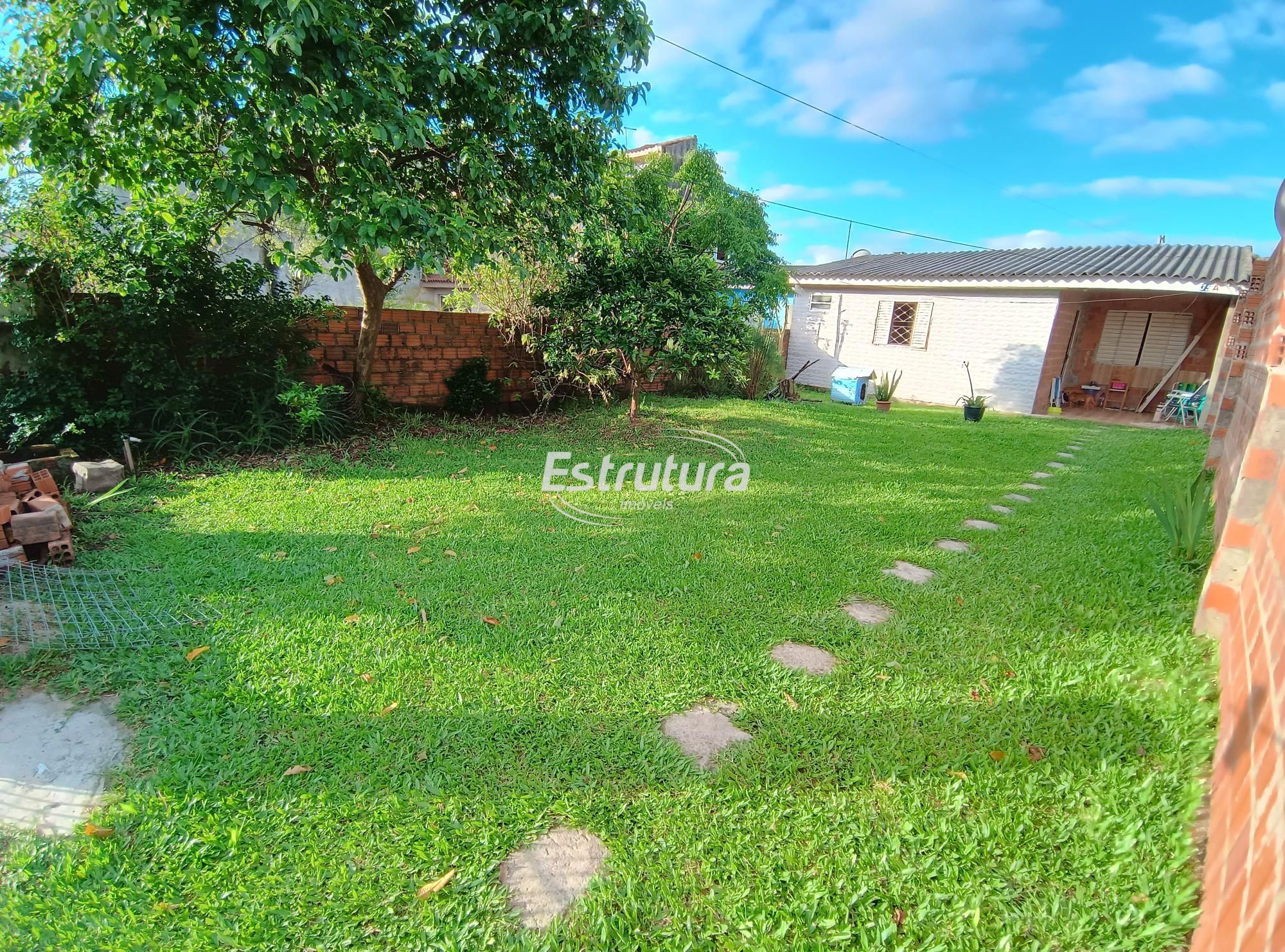 Casa  venda  no Tancredo Neves - Santa Maria, RS. Imveis