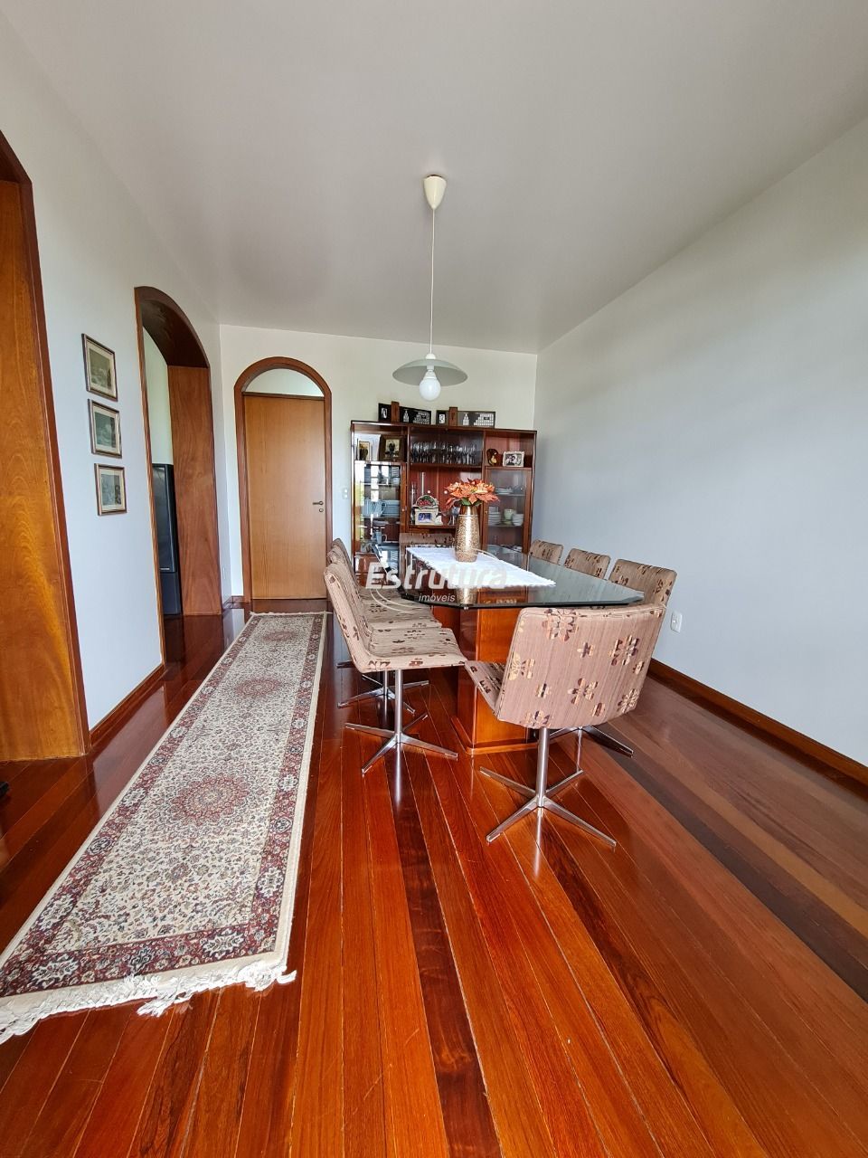 Apartamento com 3 Dormitórios à venda, 200 m² por R$ 850.000,00 Apartamento com 3 Dormitórios à venda, 200 m² por R$ 850.000,00