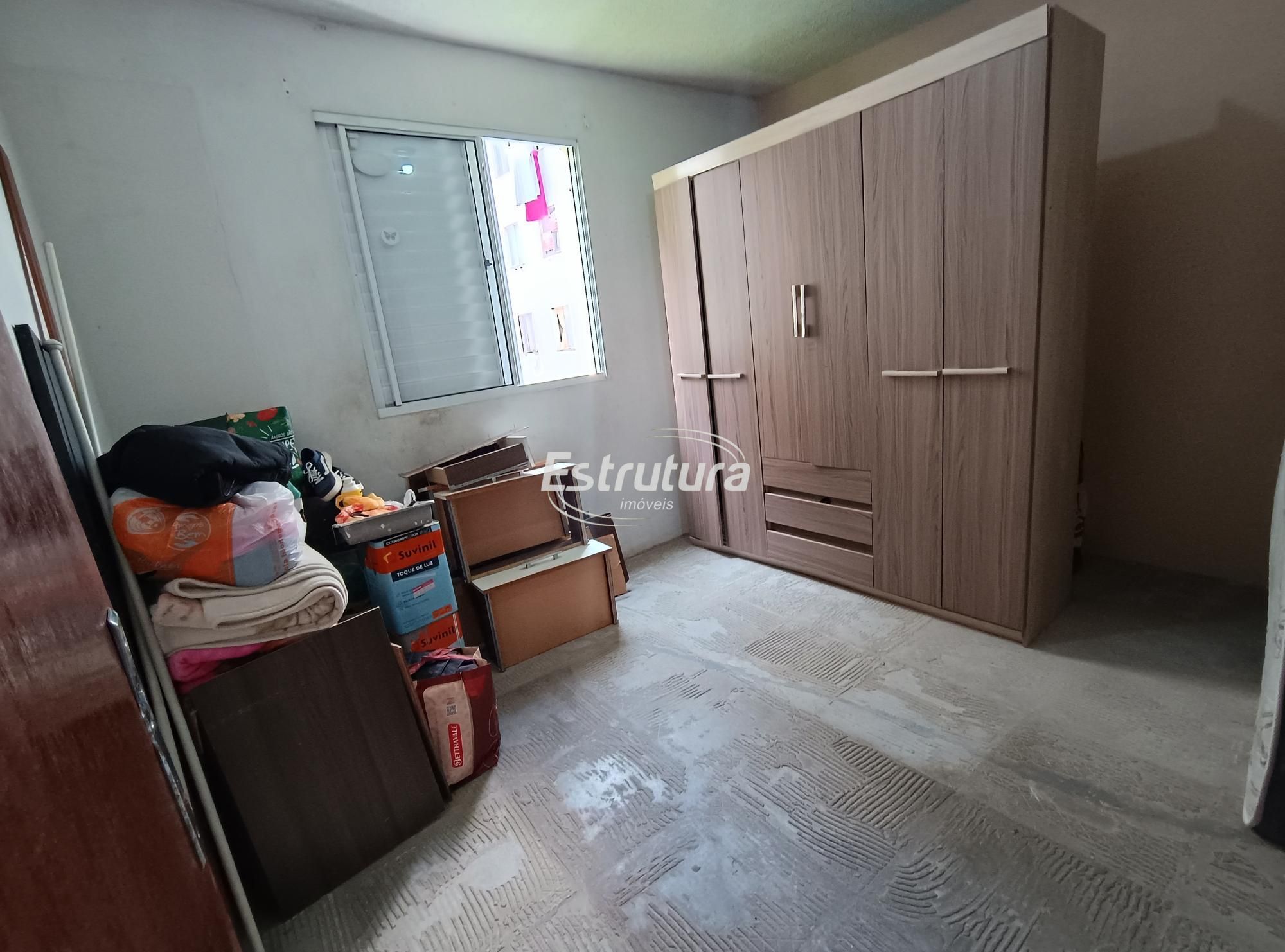 Apartamento a venda com dois dormitórios em condomínio fecha