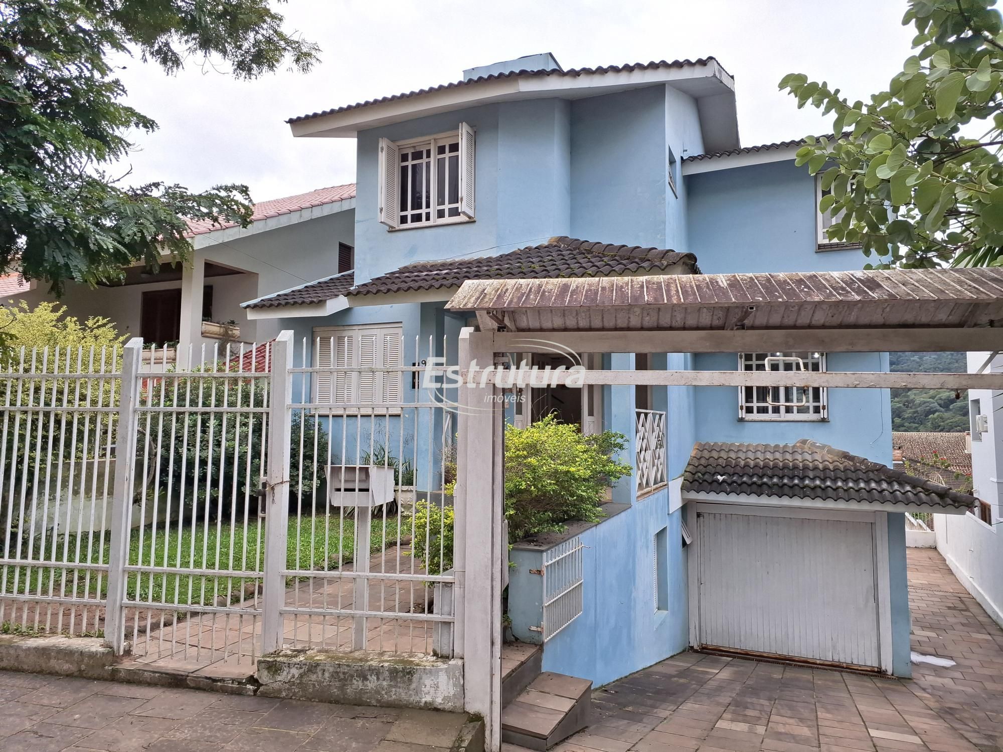 Casa de 4 quartos, 221m² no bairro Km 3, em Santa Maria | Eu Corretor