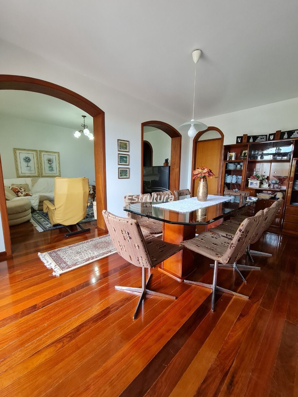 Apartamento com 3 Dormitórios à venda, 200 m² por R$ 850.000,00 Apartamento com 3 Dormitórios à venda, 200 m² por R$ 850.000,00