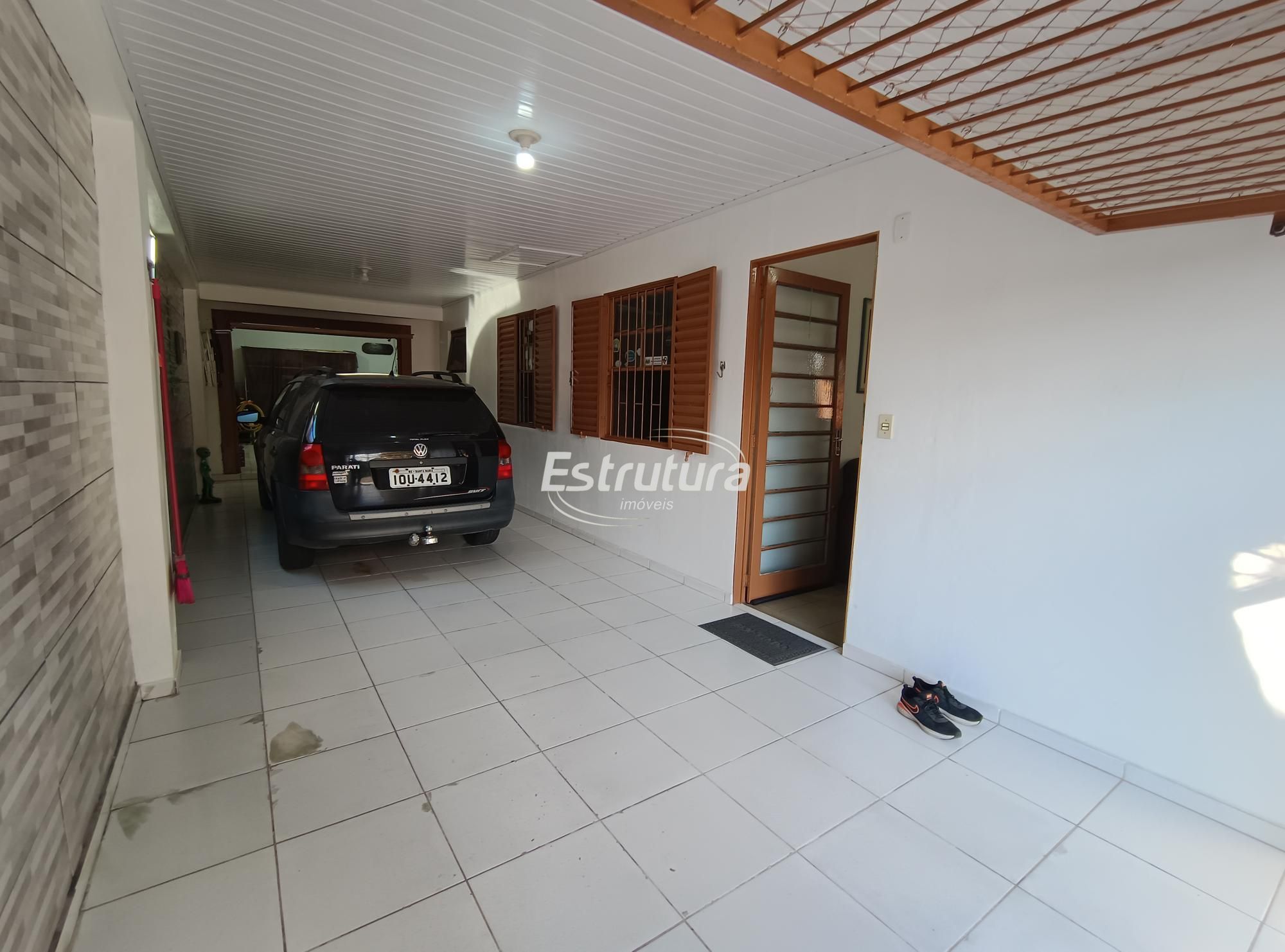 Belissima casa Na Tancredo Neves com 3 dormitórios e Financiável