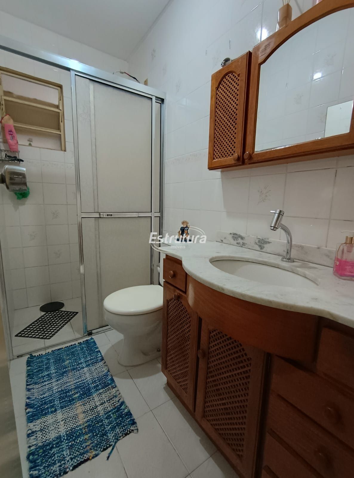 Belissima casa Na Tancredo Neves com 3 dormitórios e Financiável