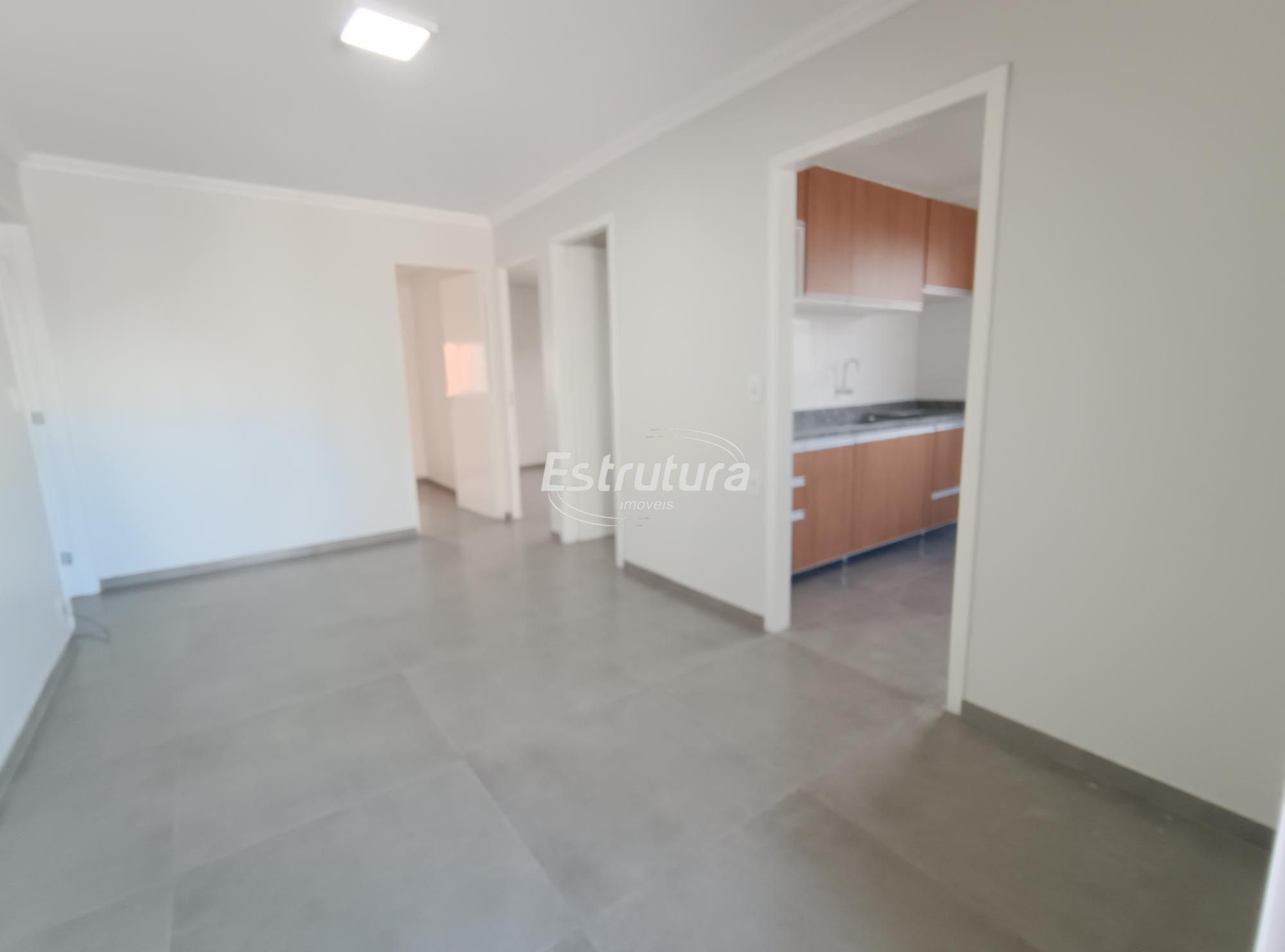 Belíssima casa toda reformada na Tancredo Neves com 4 dormitórios