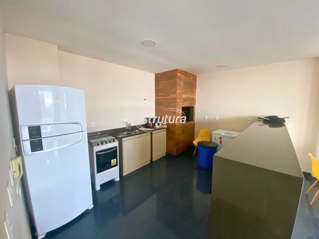 Apartamento totalmente mobiliado no centro de Santa Maria.
