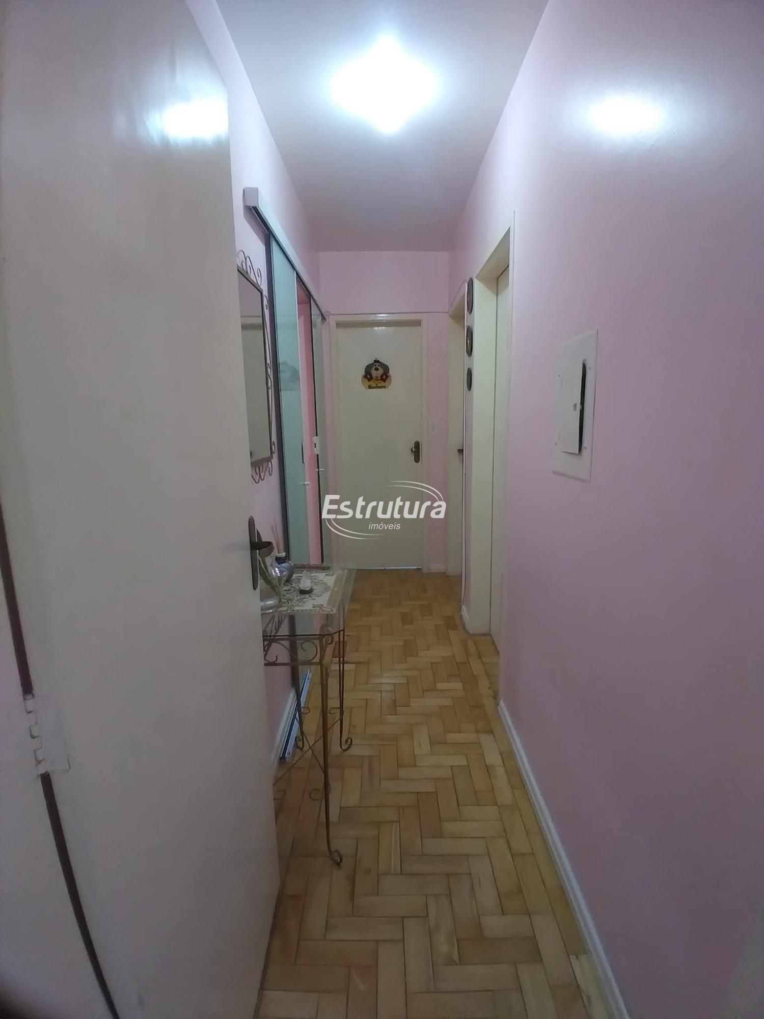 Oportunidade Única com quatro dormitórios podendo separar e fazer dois apartamen
