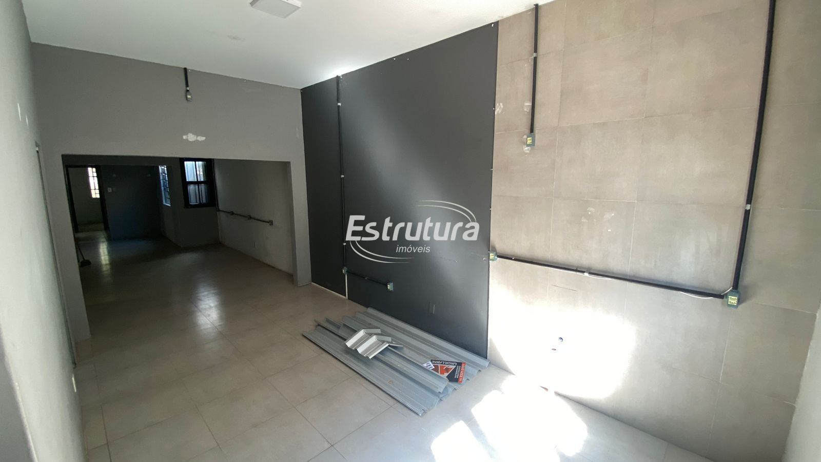 Ponto comercial para alugar  no Centro - Santa Maria, RS. Imveis