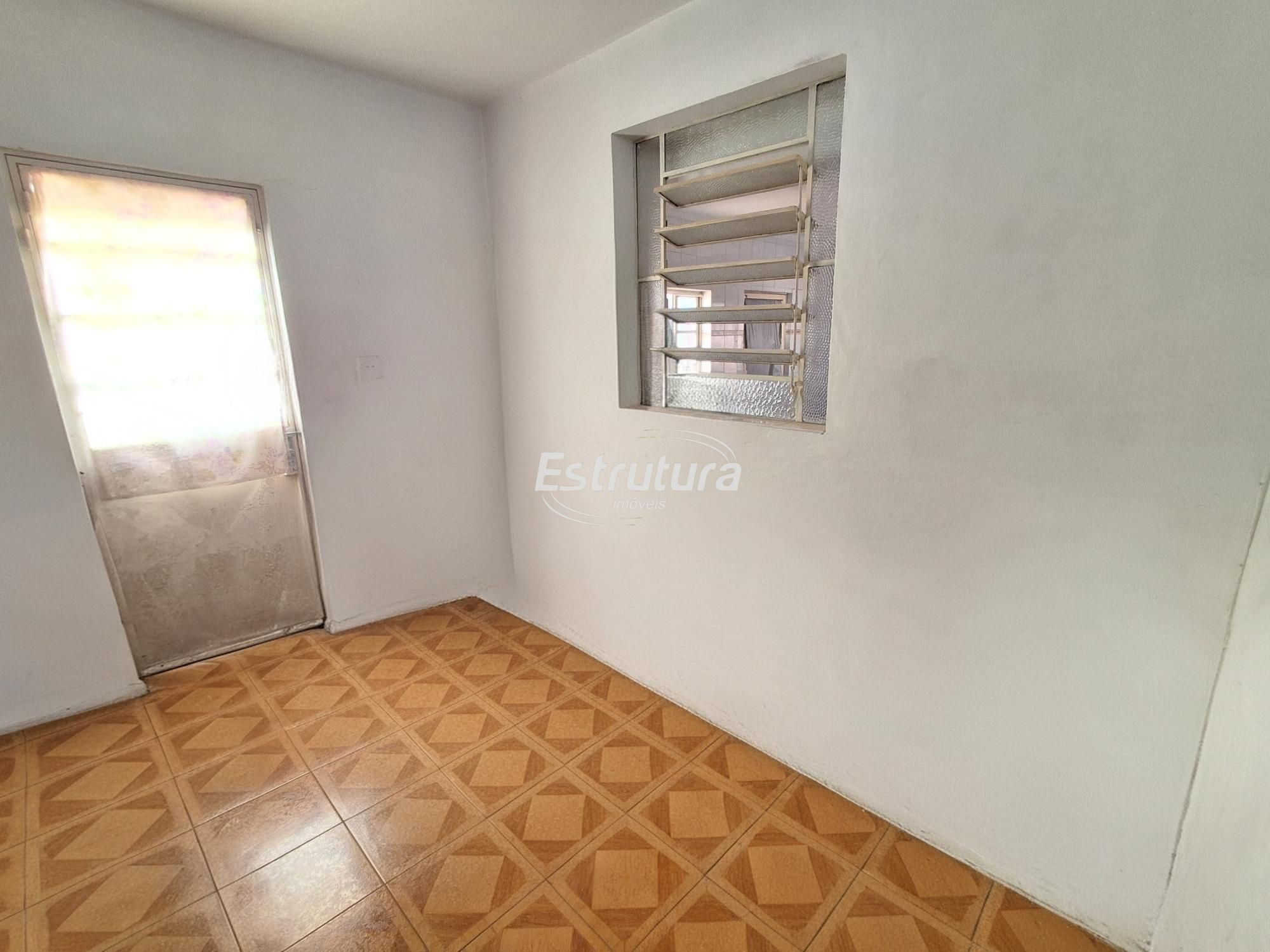 Casa de 3 dormitórios com terreno amplo na Major Duarte - foto 9