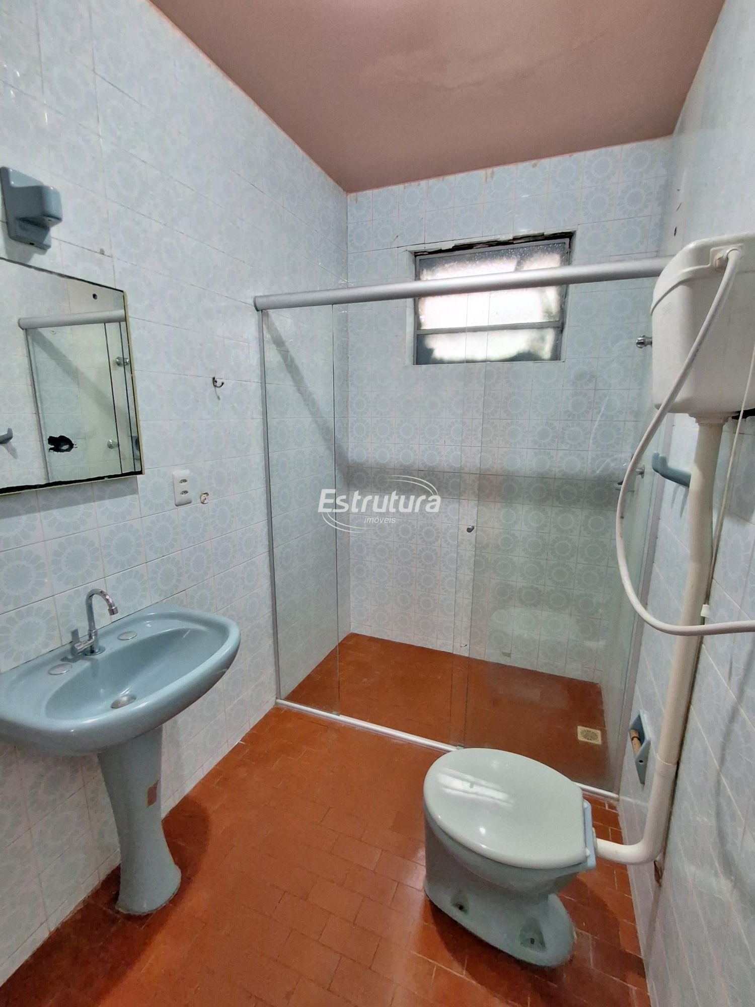 Apartamento de 2 dormitórios em região central