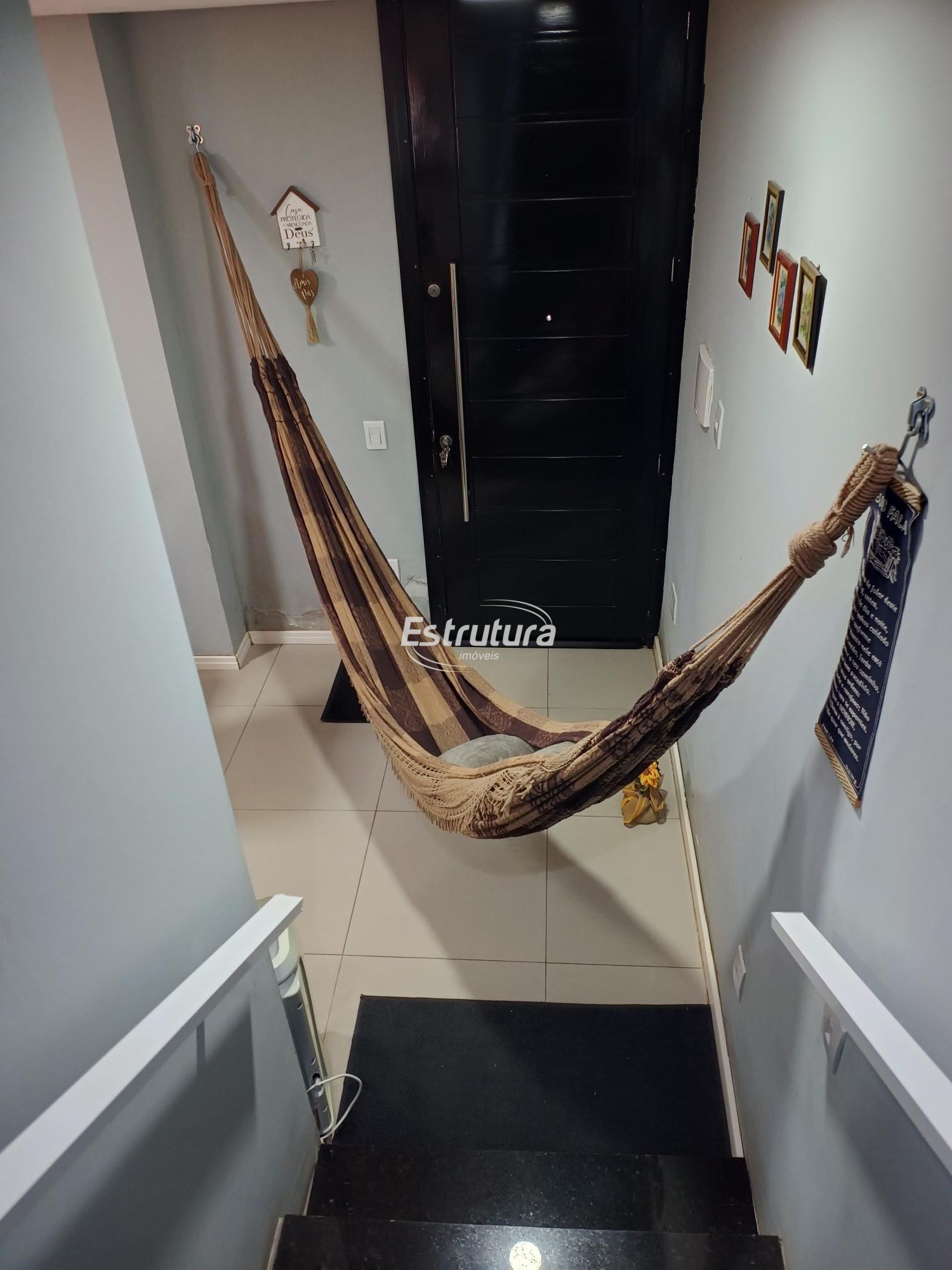 Sobrado de 3 quartos, 98m² no bairro Nossa Senhora de Lourdes, em Santa Maria | Eu Corretor