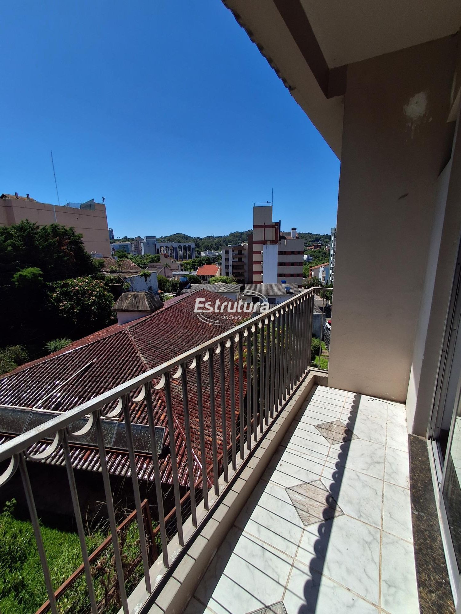 Apartamento com 3 Dormitórios para alugar, 100 m² por R$ 1.200,00 Apartamento com 3 Dormitórios para alugar, 100 m² por R$ 1.200,00