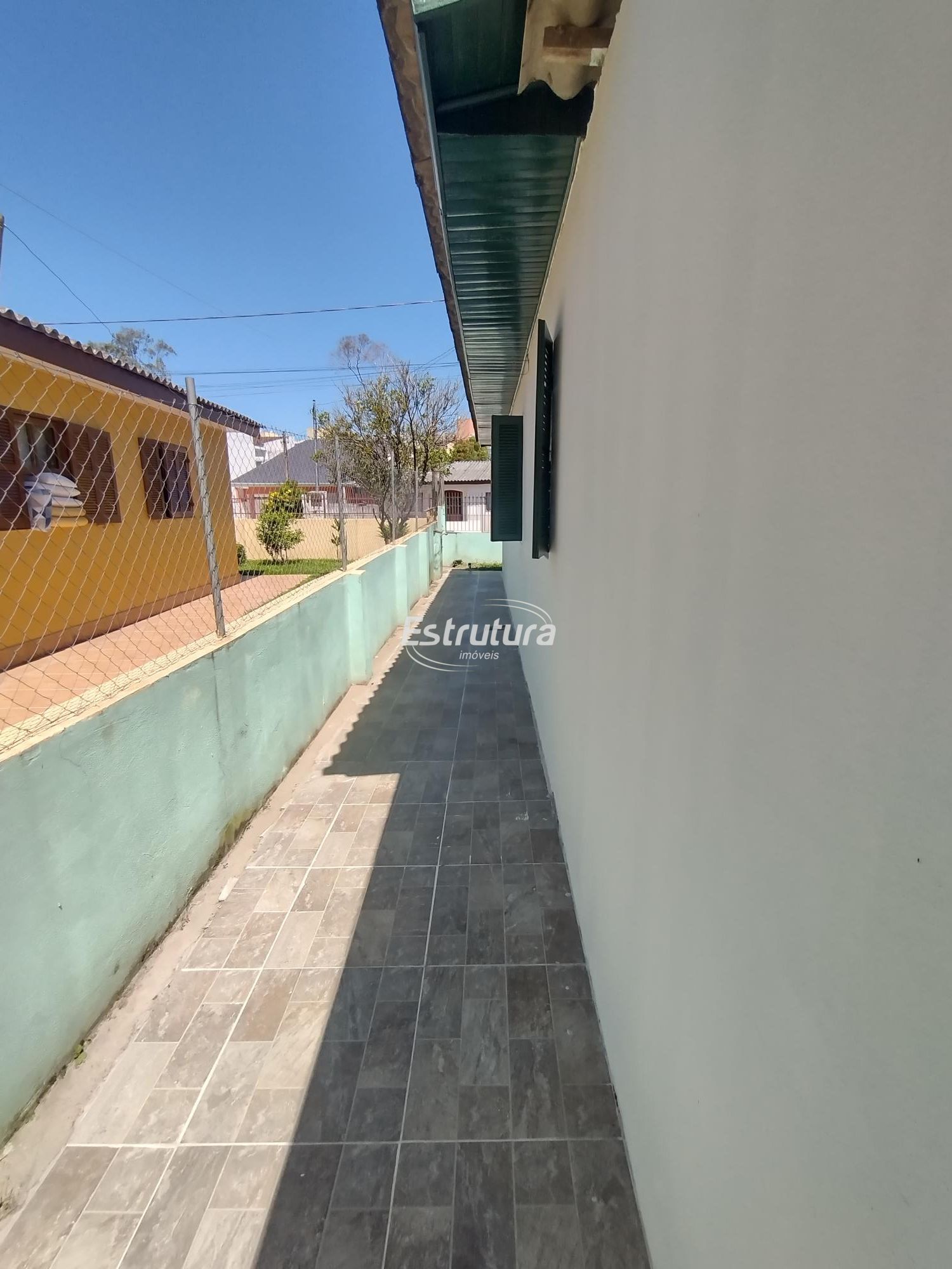 Belissima casa no bairro jucelino kubitschek com dois dormit