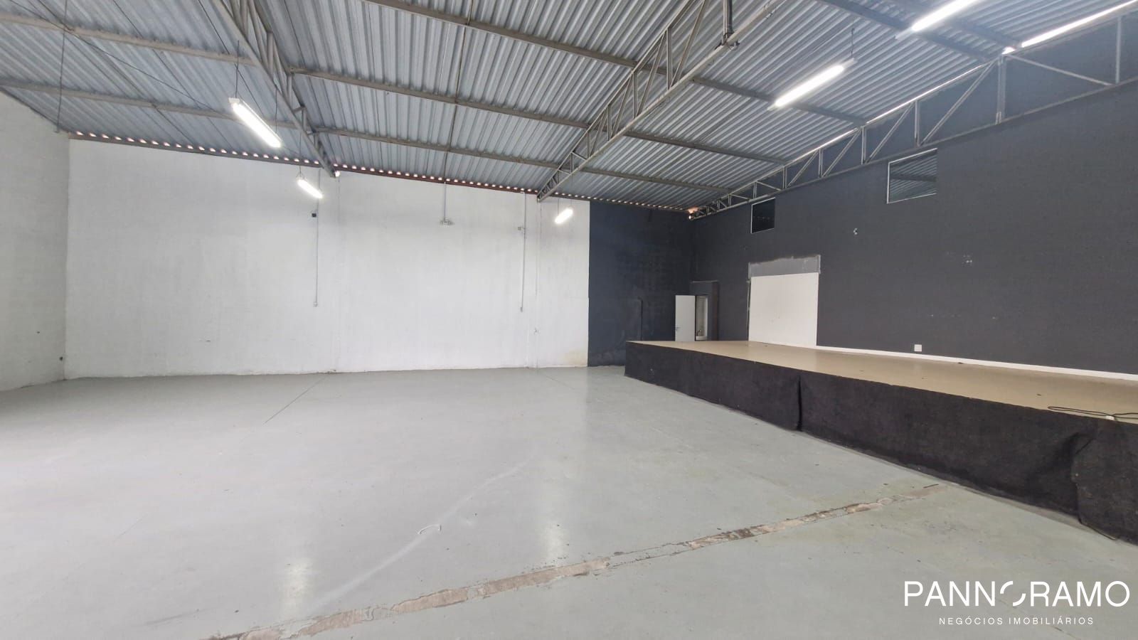 Depósito-Galpão, 600 m² - Foto 1
